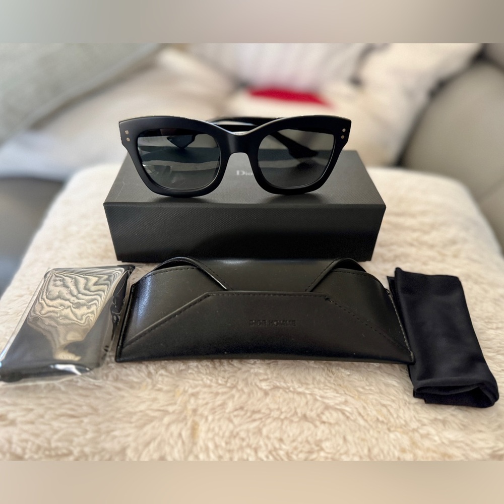 Dior 'Diorizon 2' 51MM Square Sunglasses slightly used with original box